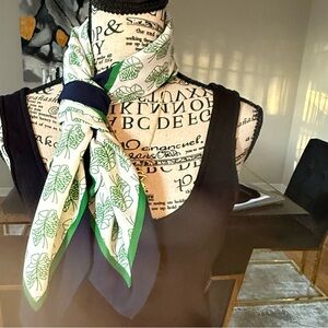 Elegant TRENTINO Scarf.